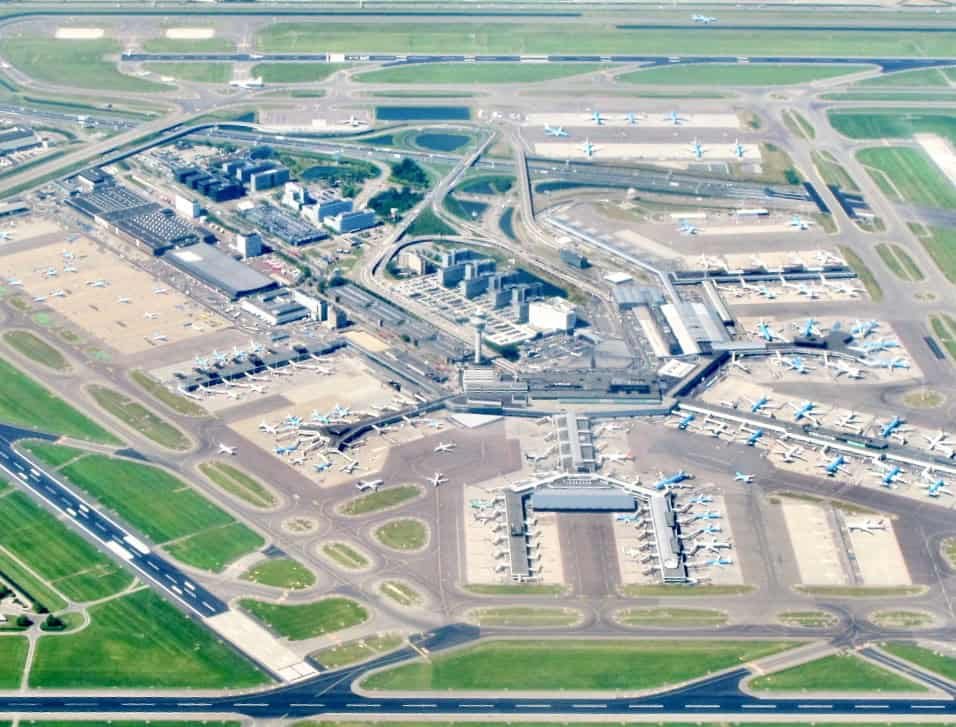 Amsterdam Airlines Terminal MHT