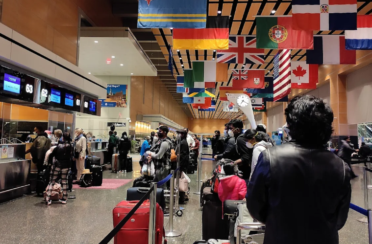 bos terminal c, terminal c bos, bos terminal c map, bos terminal c restaurants, bos terminal c food, bos terminal c lounges